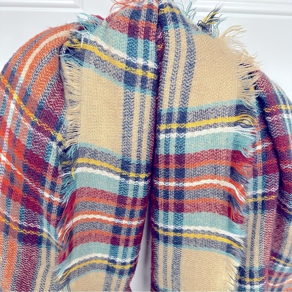 Autumn Scarf 🧣 with Frayed Edges - Picture 4 of 5